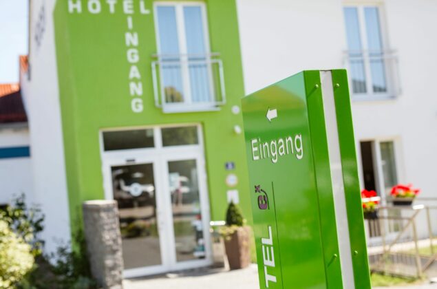 Eingang Maiers HOTEL Parsberg